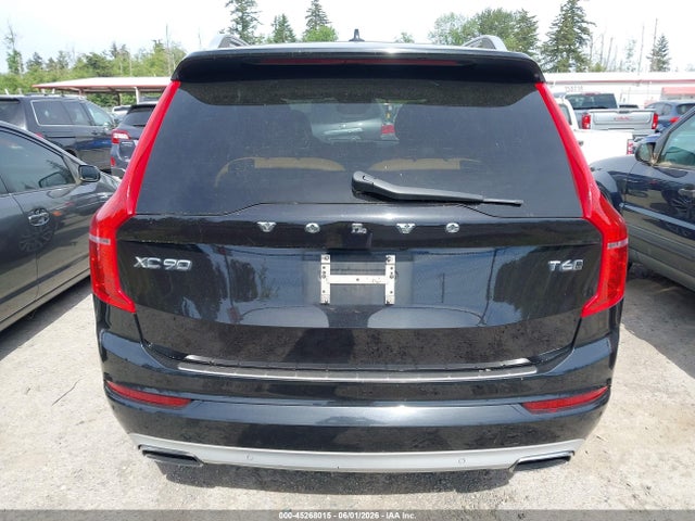 Volvo XC90 T6 Momentum