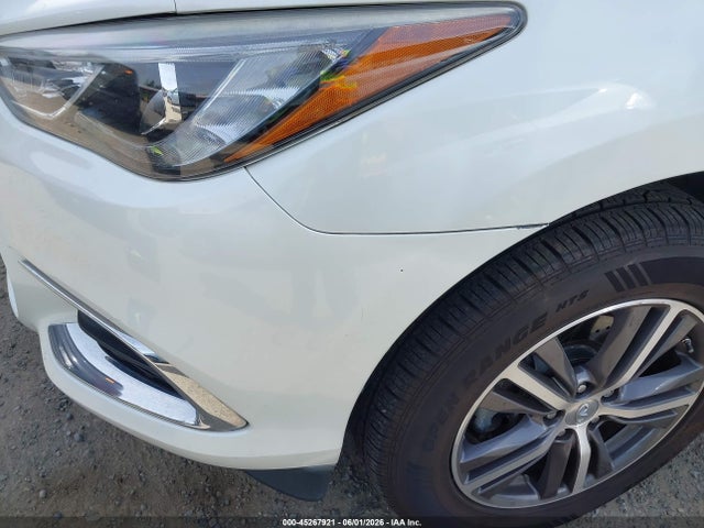 INFINITI Qx Luxe