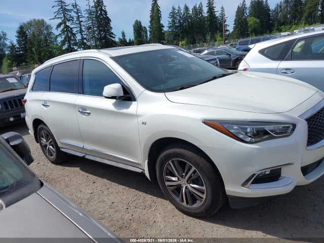 INFINITI Qx Luxe
