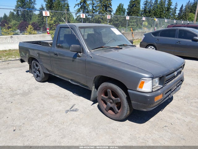 Salvage Toyota Pickup Image