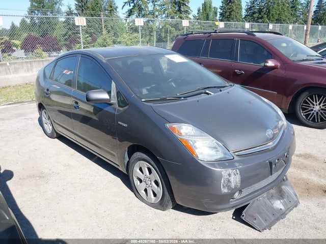 Salvage Toyota Prius Image