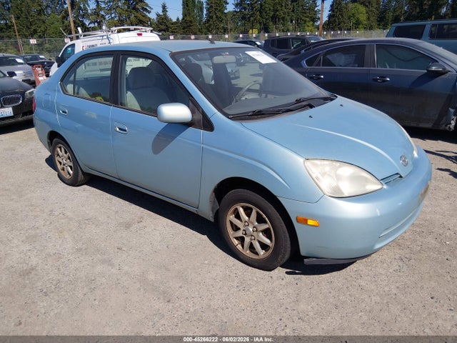 Salvage Toyota Prius Image