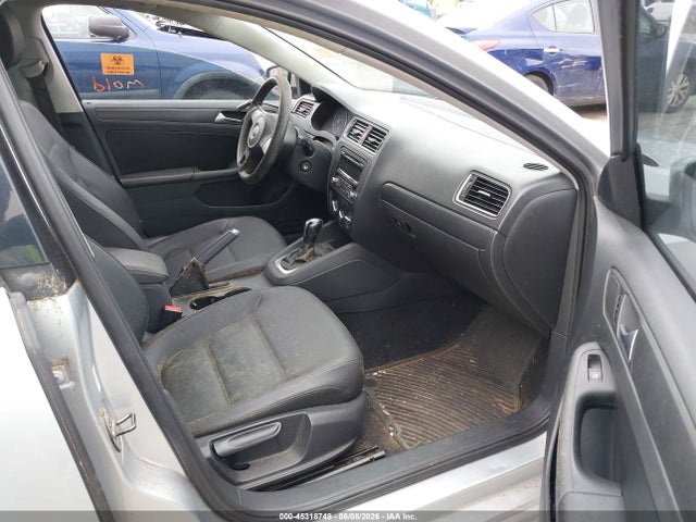 Volkswagen Jetta 2.5l Se