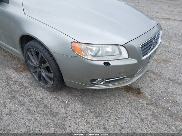 Volvo S80 V8