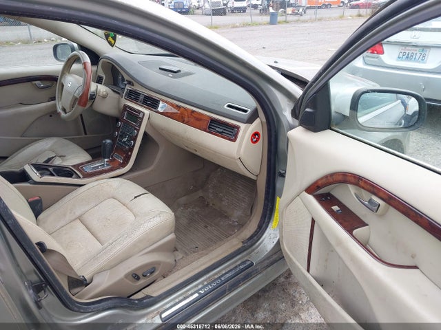 Volvo S80 V8