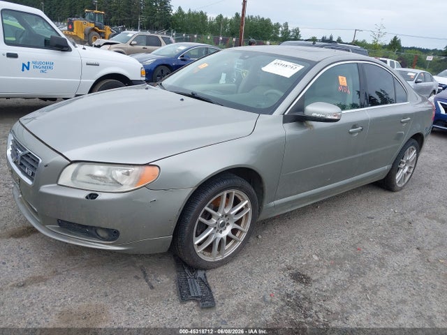 Volvo S80 V8