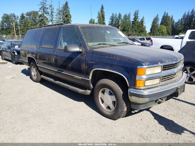 Salvage Chevrolet Suburban 1500 Image
