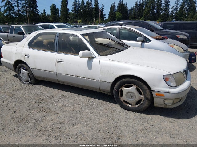 Lexus LS