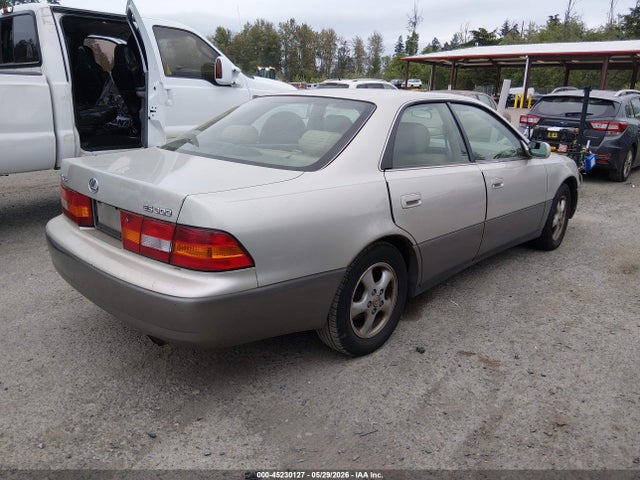 Lexus Es