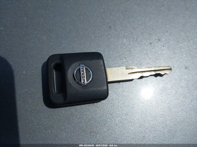 Nissan Versa 1.8s