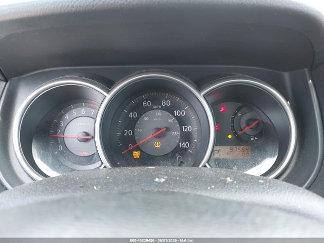 Nissan Versa 1.8s