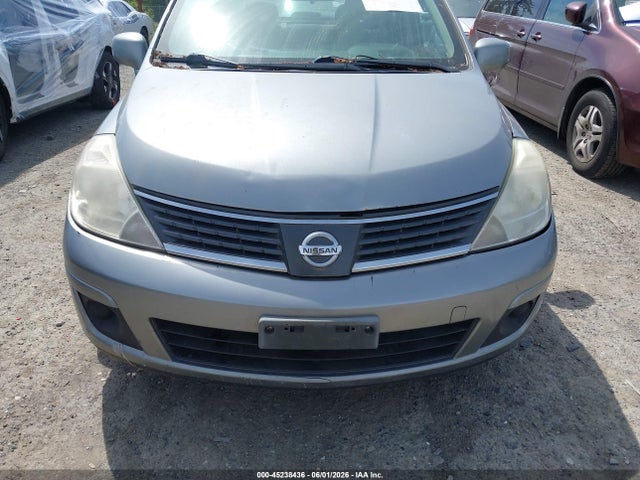 Nissan Versa 1.8s