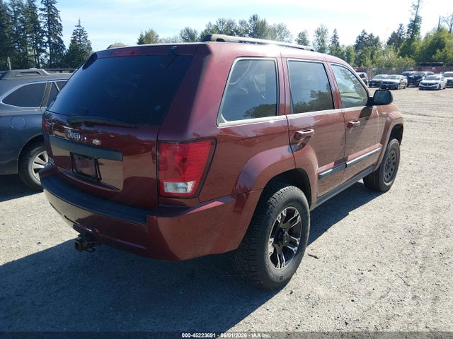 Jeep Grand Cherokee Laredo
