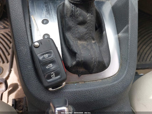Volkswagen Jetta 2.5l Se