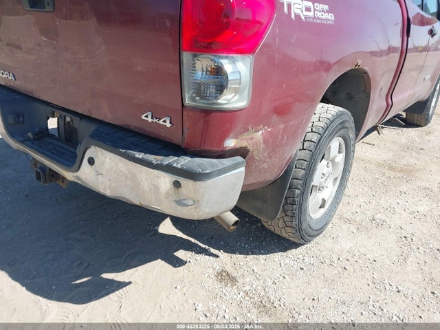 Toyota Tundra Sr5 5.7l V8