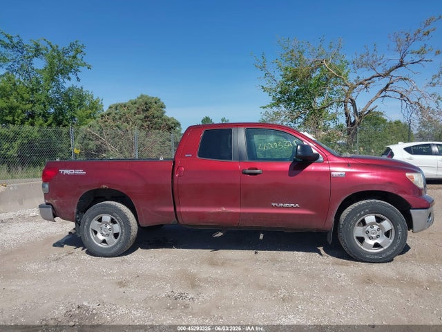 Toyota Tundra Sr5 5.7l V8