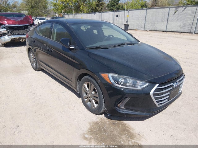 Salvage Hyundai ELANTRA Image