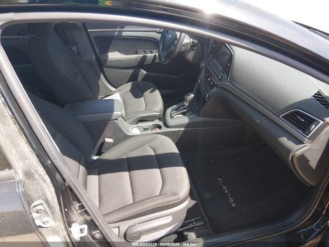 Hyundai ELANTRA Value Edition