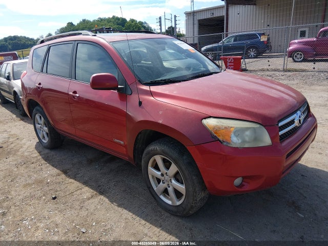 Salvage Toyota RAV4 Image