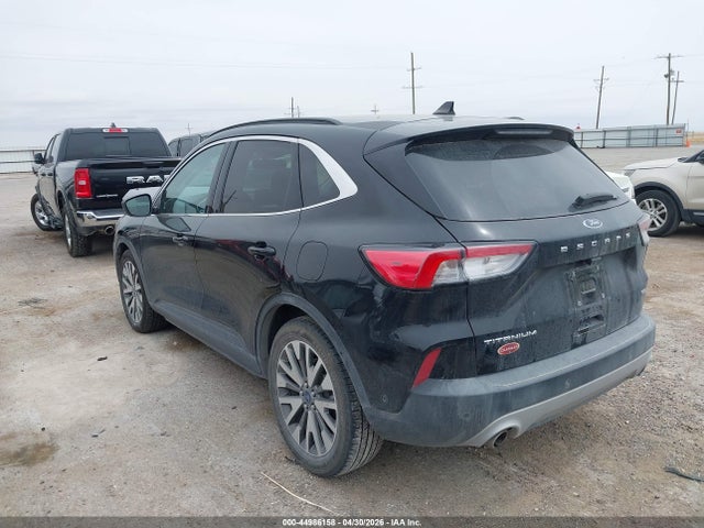 Ford Escape Titanium Hybrid