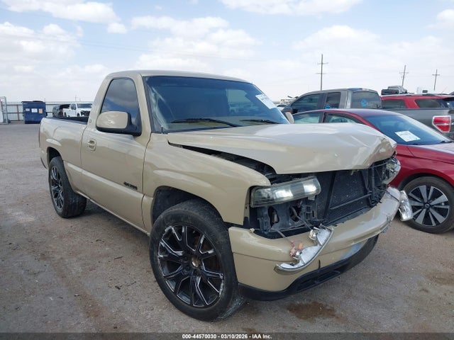 Salvage Chevrolet Silverado 1500 Image