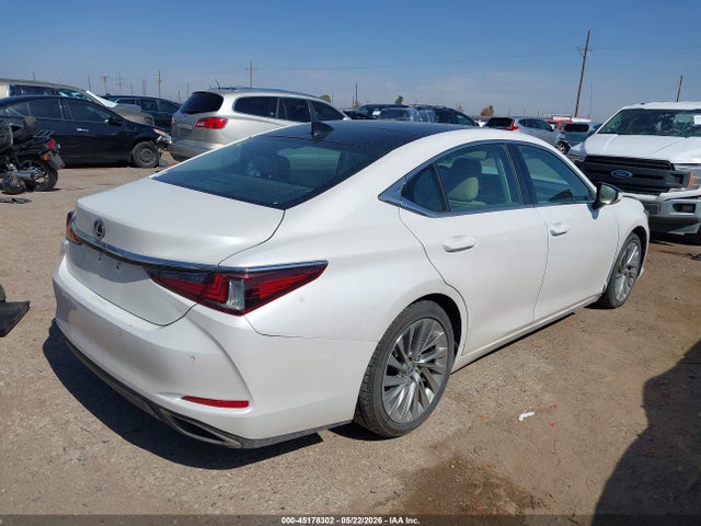 Lexus Es Ultra Luxury