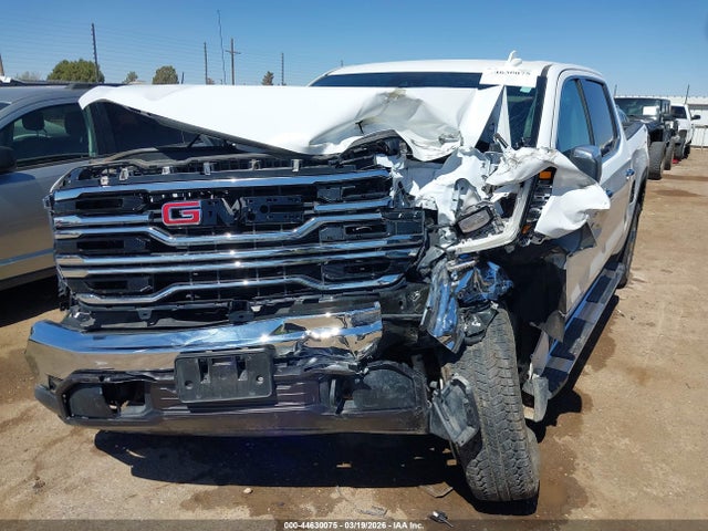 GMC Sierra 1500 4wd  Short Box Slt