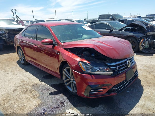 Salvage Volkswagen Passat Image