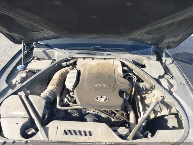 Hyundai Genesis 3.8