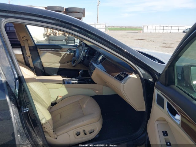 Hyundai Genesis 3.8