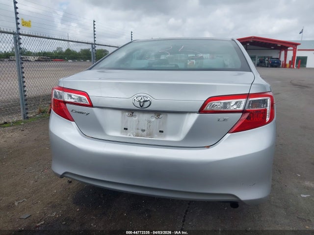 Toyota Camry Le
