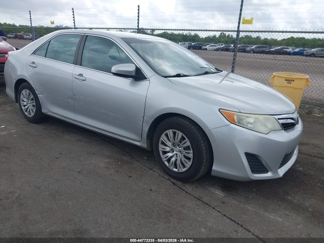 Salvage Toyota Camry Image