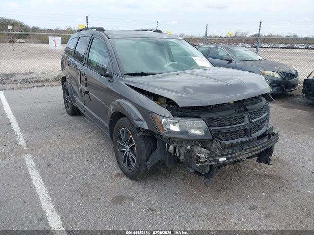 Salvage Dodge Journey Image