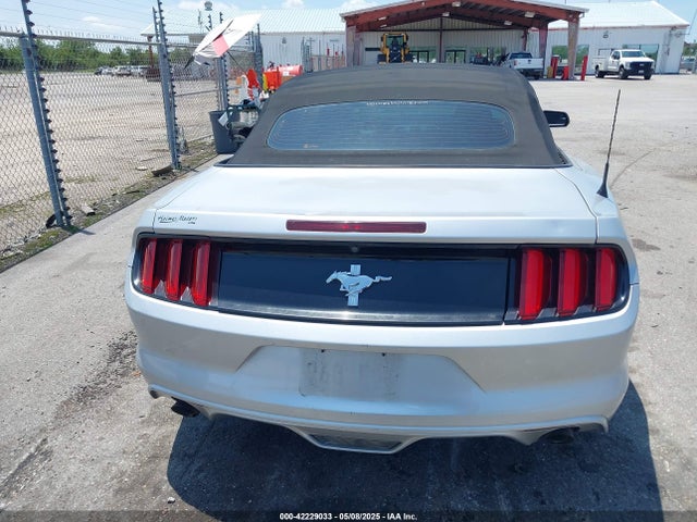 Ford Mustang V6