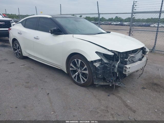 Salvage Nissan Maxima Image