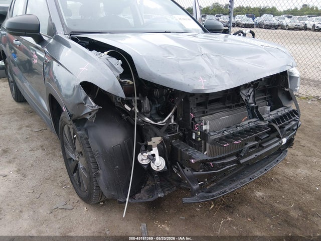 Volkswagen Taos 1.5t S
