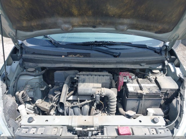 Mitsubishi Mirage Se