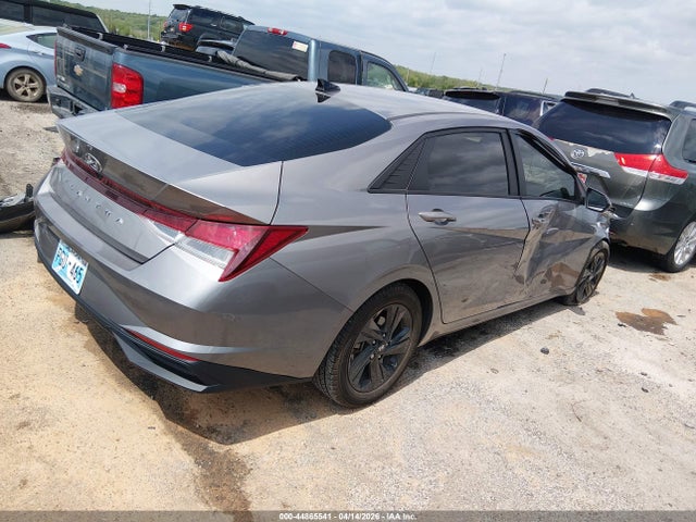 Hyundai ELANTRA Sel