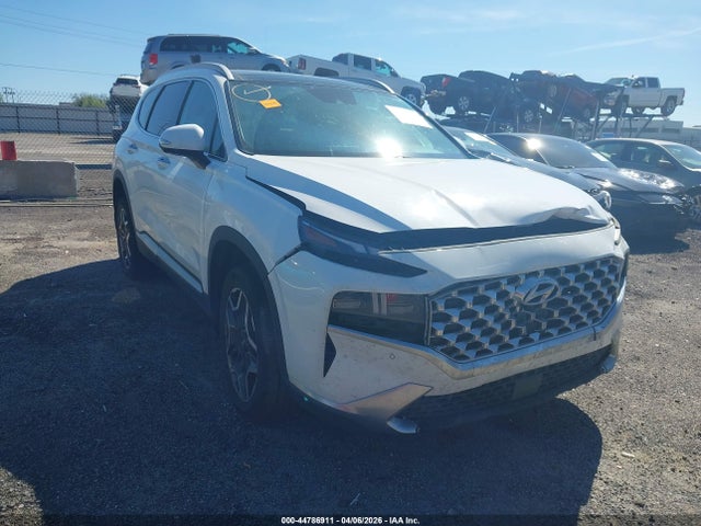 Salvage Hyundai SANTA FE Image