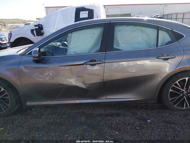 Toyota Camry Xle