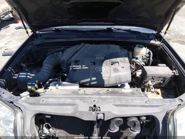Toyota 4Runner Sport V6