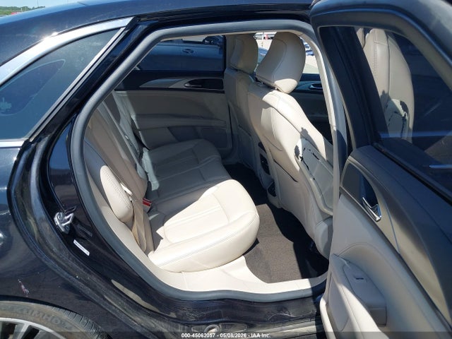 Lincoln MKZ Standard