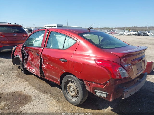 Nissan Versa 1.6 S+
