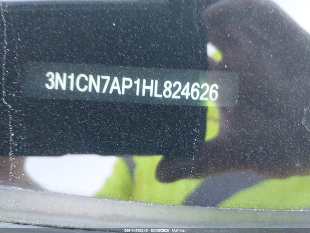 Nissan Versa 1.6 S+