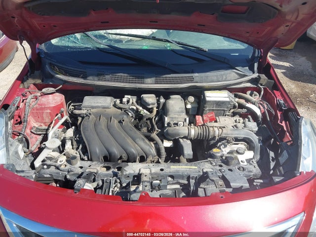 Nissan Versa 1.6 S+