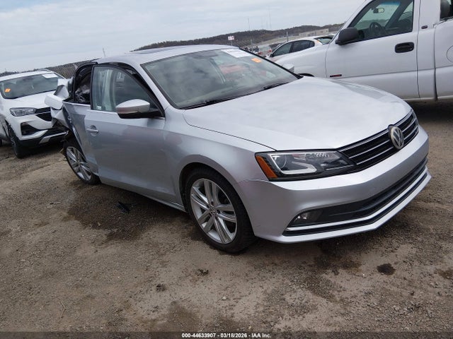 Salvage Volkswagen Jetta Image