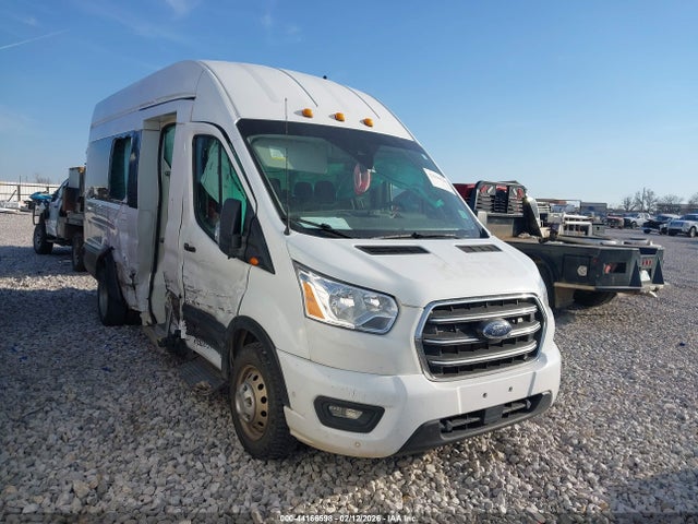 Salvage Ford Transit Image