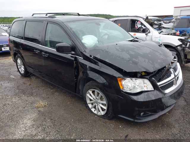 Salvage Dodge Grand Caravan Image