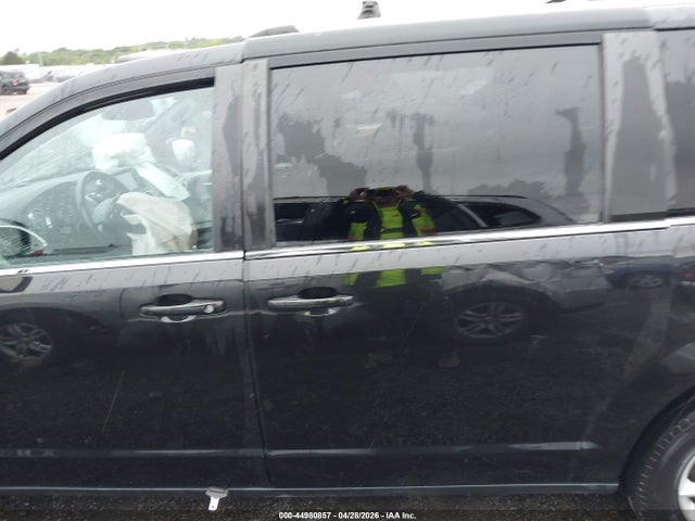 Dodge Grand Caravan Sxt