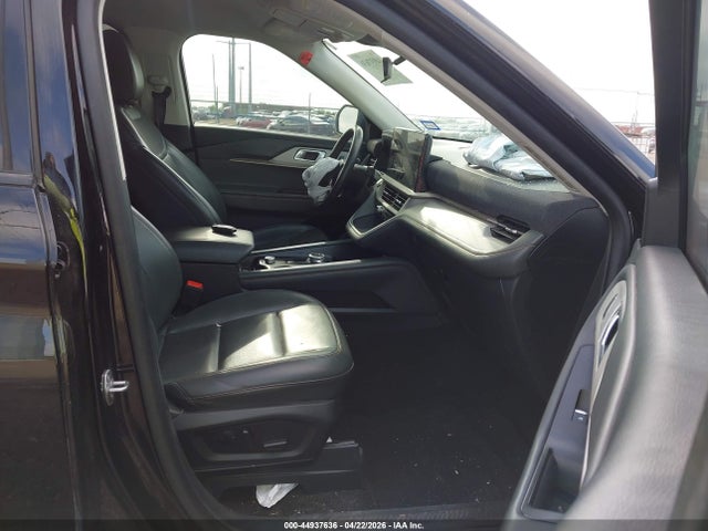 Ford Explorer Active
